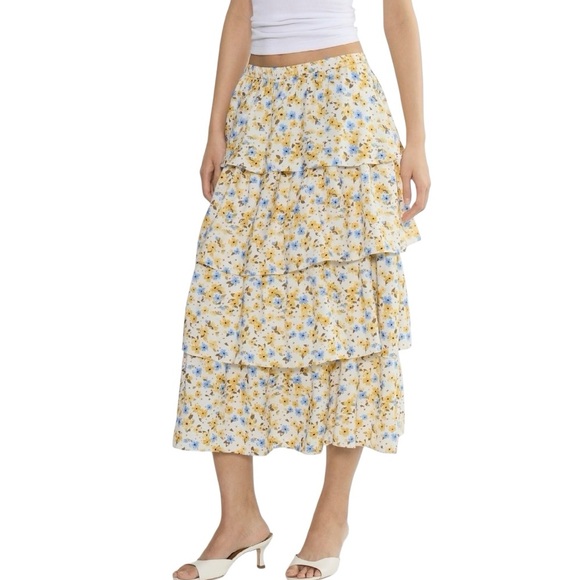 Wilfred Dresses & Skirts - Wilfred floral print Volume midi Skirt tiered ruffle size S excellent condition